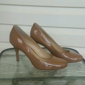 Nine West Nude Pumps